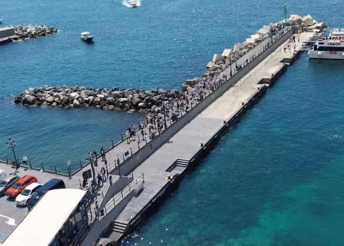 Casa Vagliendola - Terrace With Sea View شقة